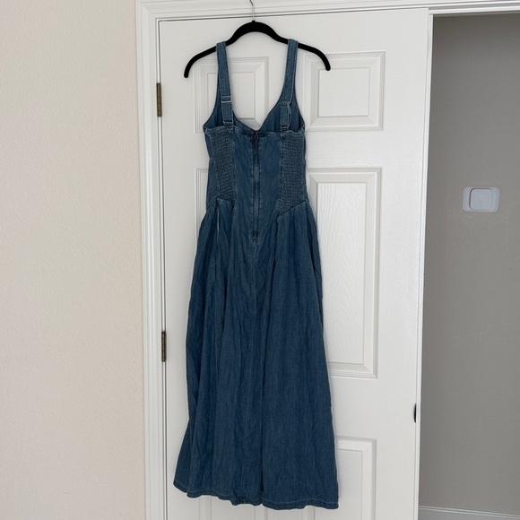 A&F Bra-Free Dylan Midi Dress in Medium Wash, NWT, size S - Picture 6 of 8